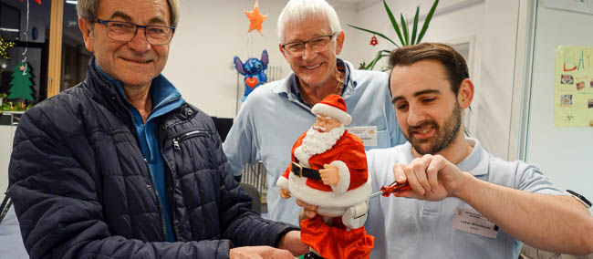 Das Neuburger Reparaturcafé wünscht Frohe Weihnachten!